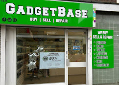 GadgetBase Harold Hill shop front on Farnham Road